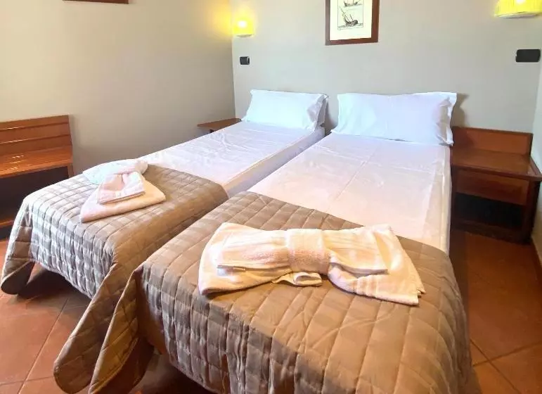 هتل Audi Frontemare