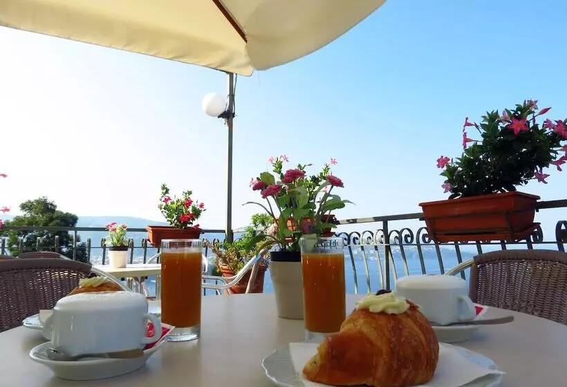 ホテル Baia Serena