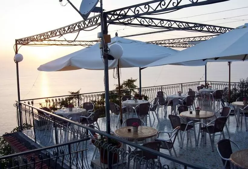 ホテル Baia Serena