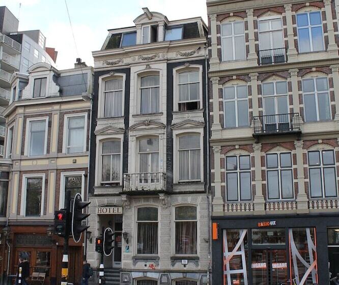 Отель Blossoms City