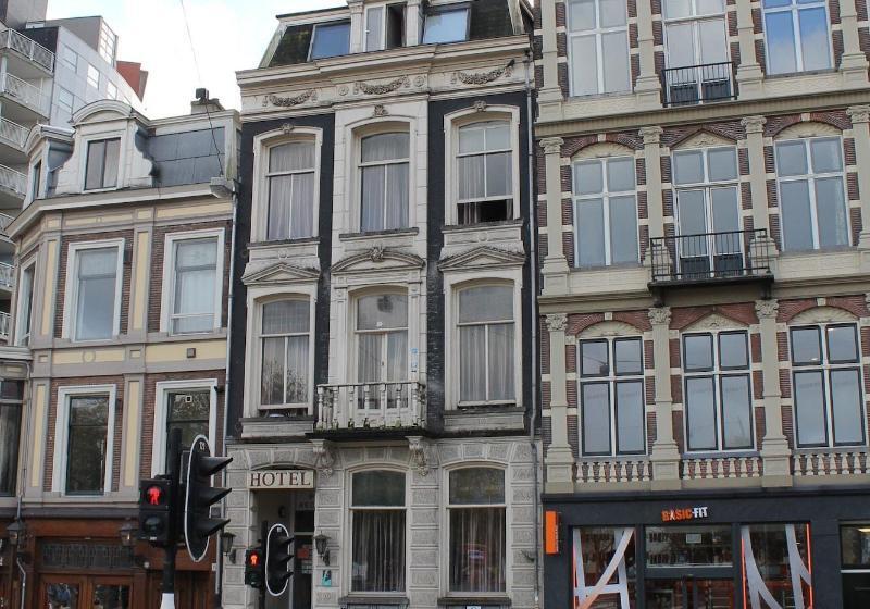 Отель Blossoms City