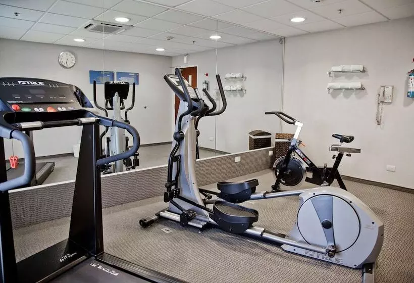 فندق City Express By Marriott Celaya Parque