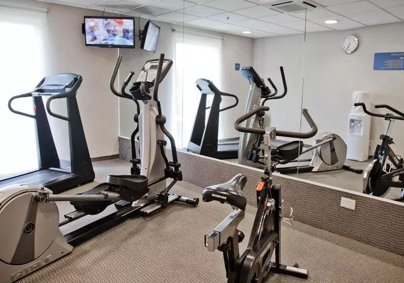 فندق City Express By Marriott Celaya Parque