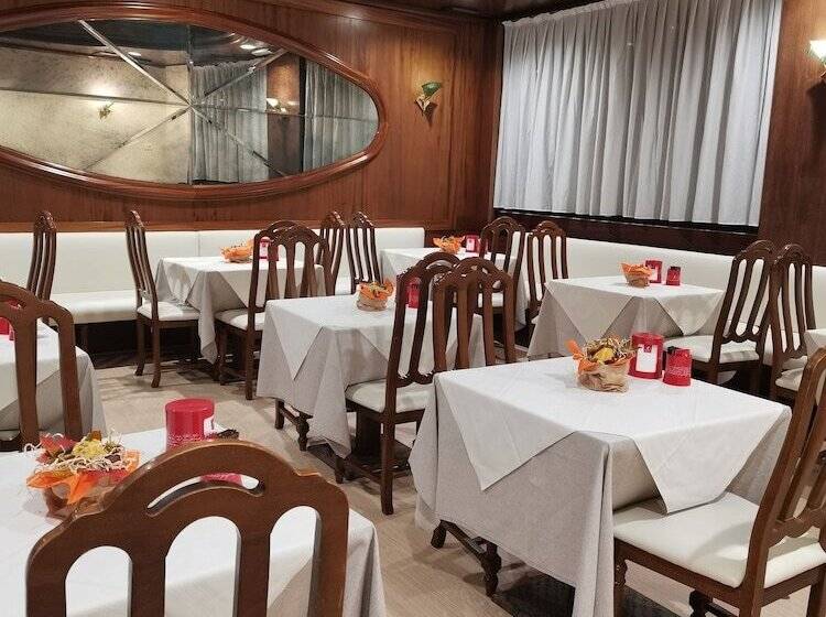 ホテル Laerte Palace