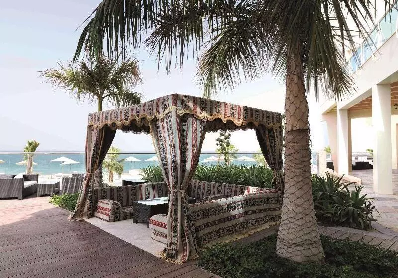 هتل Radisson Blu Resort Fujairah