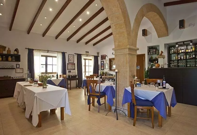 فندق ريفى Agroturisme Na Martina