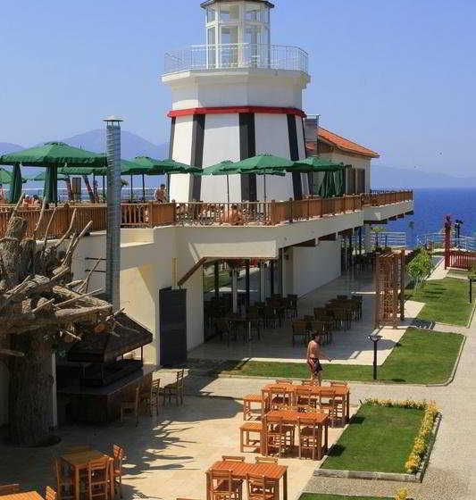 בית מלון כפרי Sealight Resort