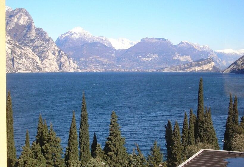 هتل Sole Malcesine