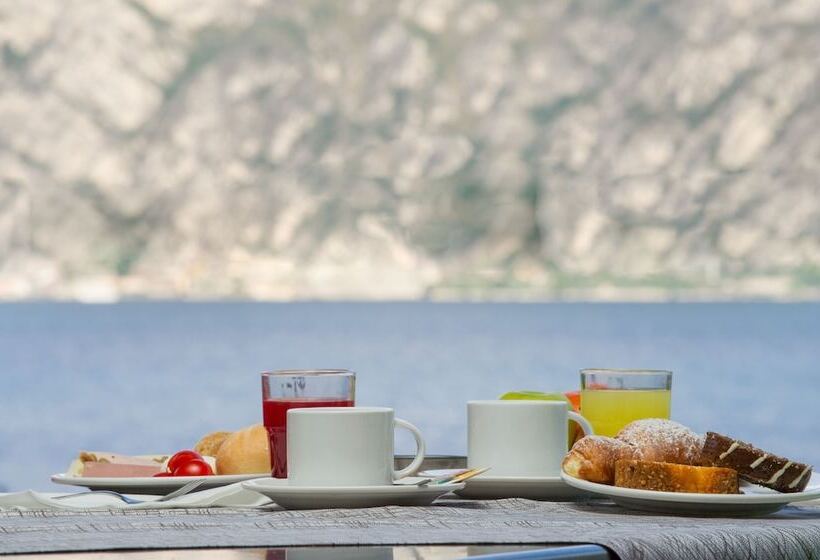 هتل Sole Malcesine