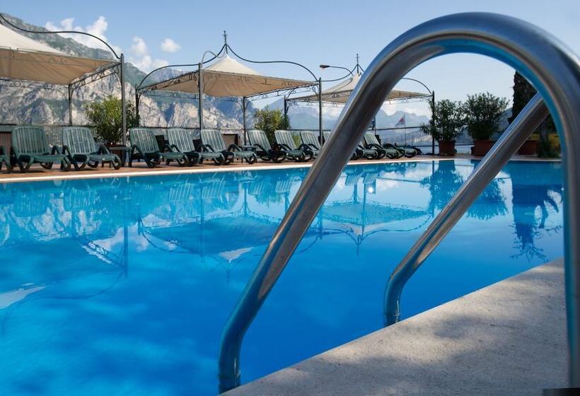 هتل Sole Malcesine