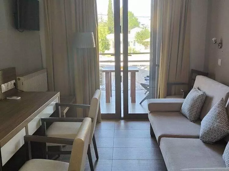 Opera Blue Hotel Gouvia Corfu