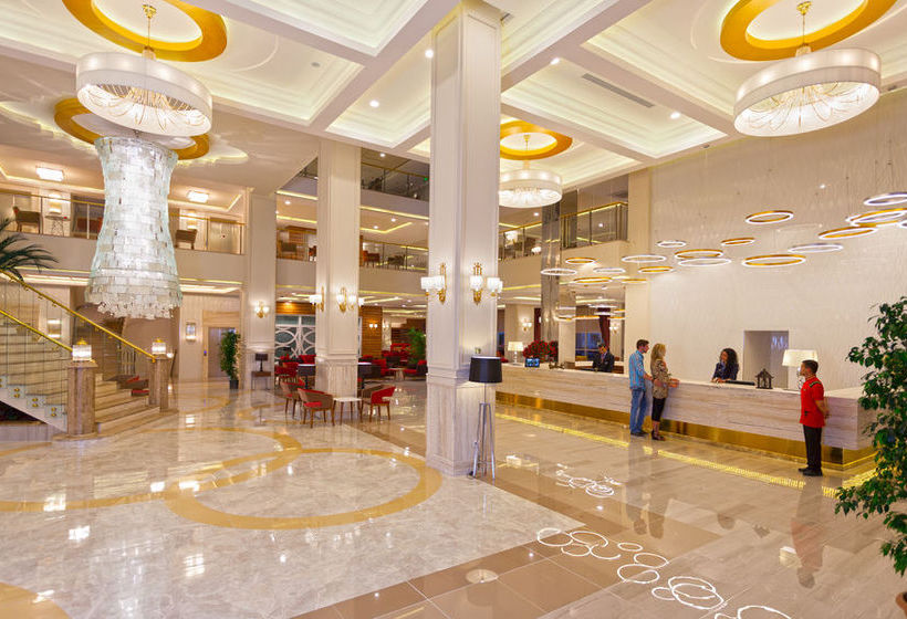 Royal Garden Suite Hotel