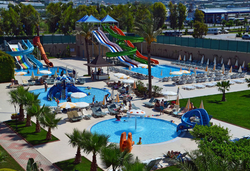 Royal Garden Suite Hotel