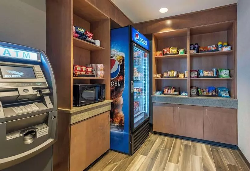 ホテル Comfort Inn & Suites Pittsburgh Northshore