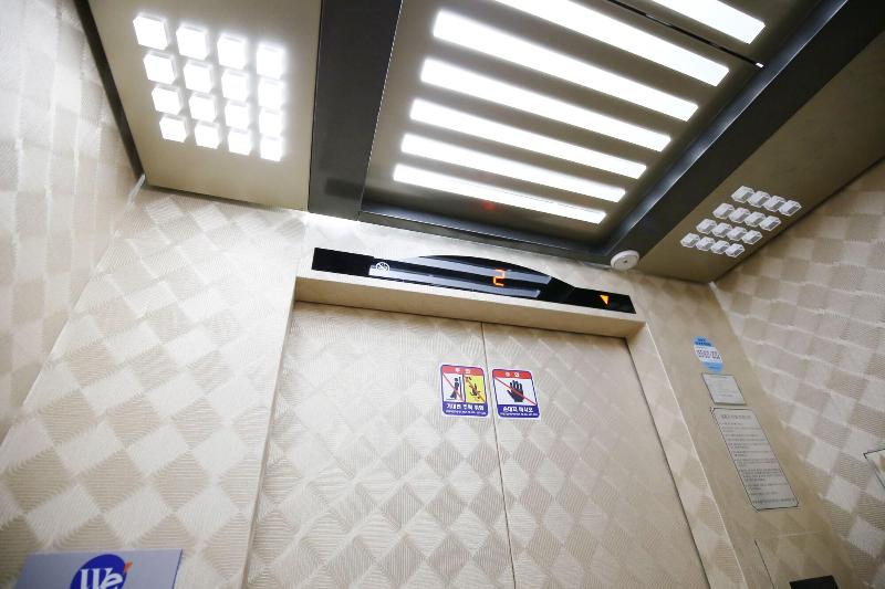 בית מלון כפרי We Six