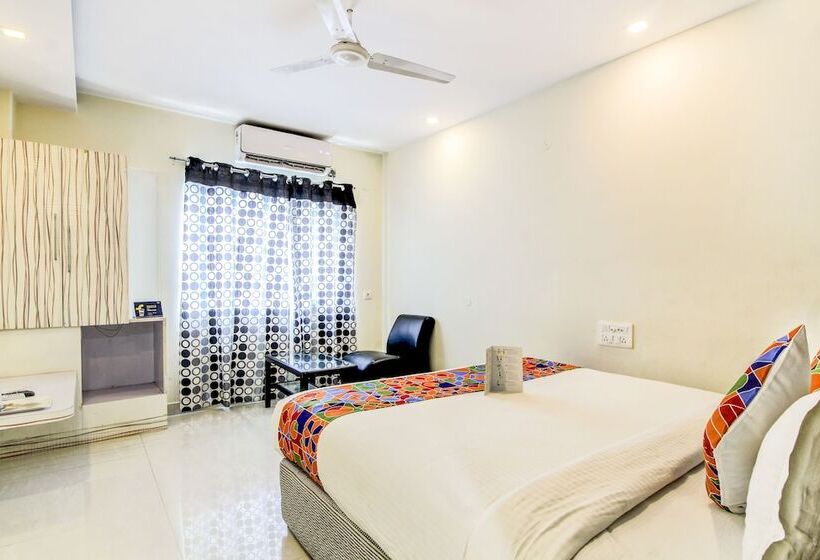 Fabhotel Sri Mayuri