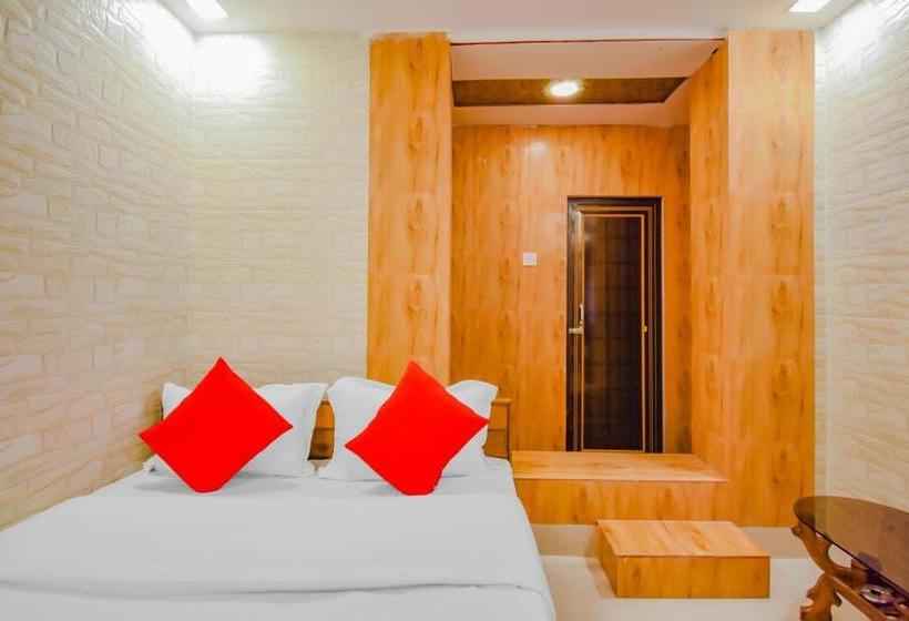 בית מלון כפרי Fabexpress Golden Imperial Nr Gariyahat Market