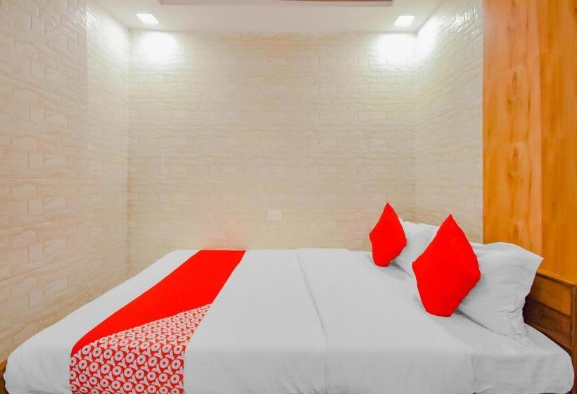 בית מלון כפרי Fabexpress Golden Imperial Nr Gariyahat Market