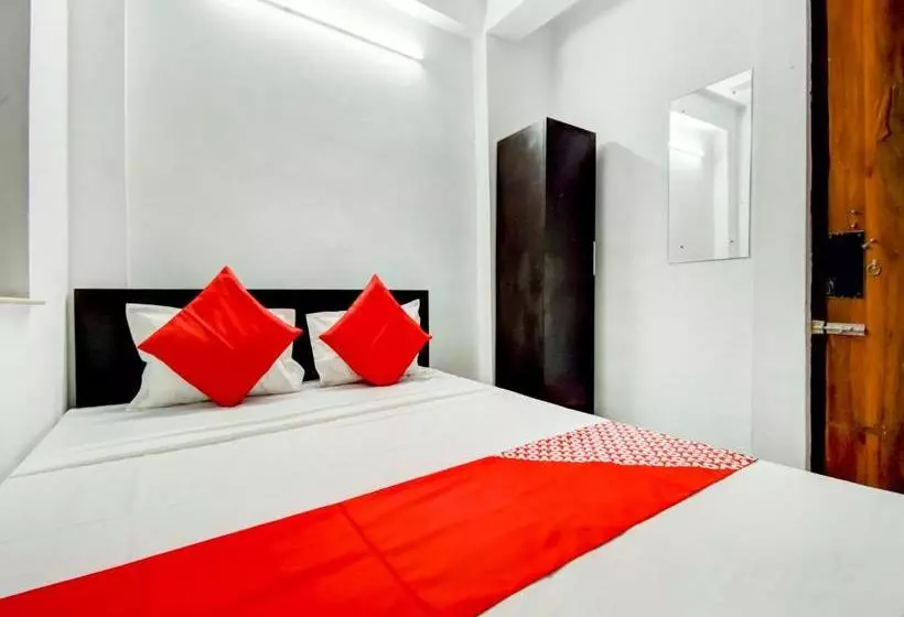 ホテル Oyo 77462 White Velvet Inn