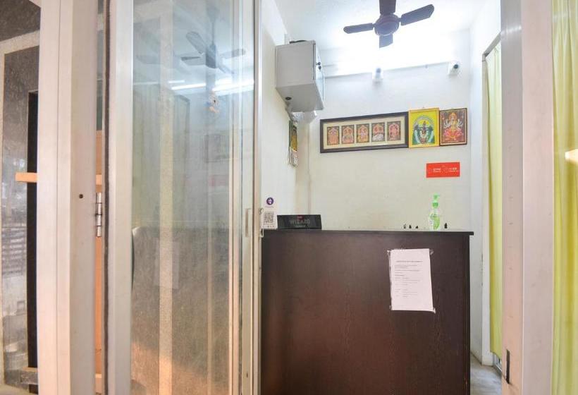 ホテル Flagship 77505 Nakshatra Residency