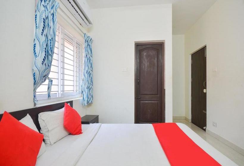 ホテル Flagship 77505 Nakshatra Residency