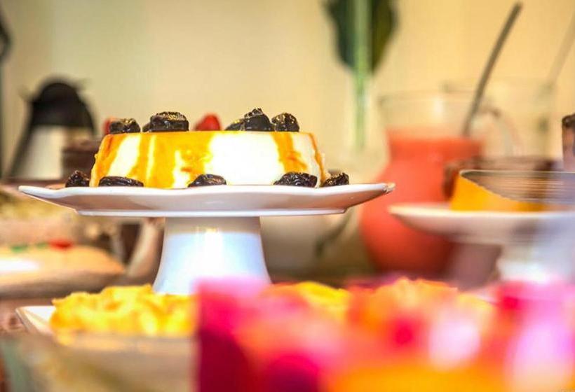 بنسيون Recantos Do Dende