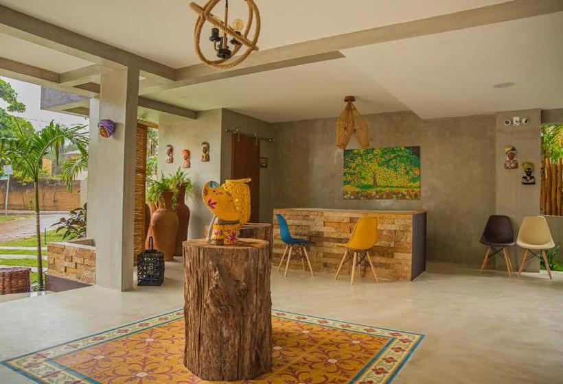 بنسيون Recantos Do Dende