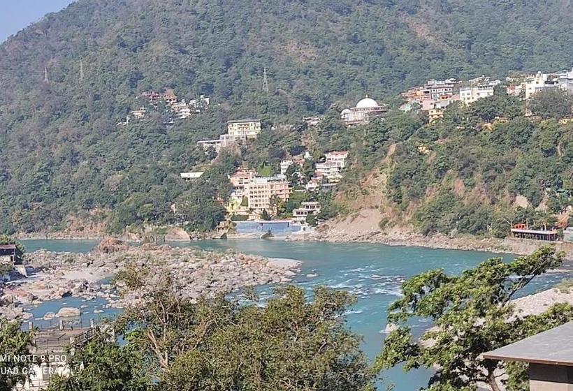 Travel Dreams Hostel