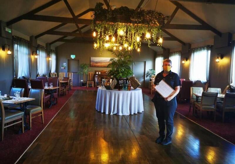 هاستل Black Bull Gartmore