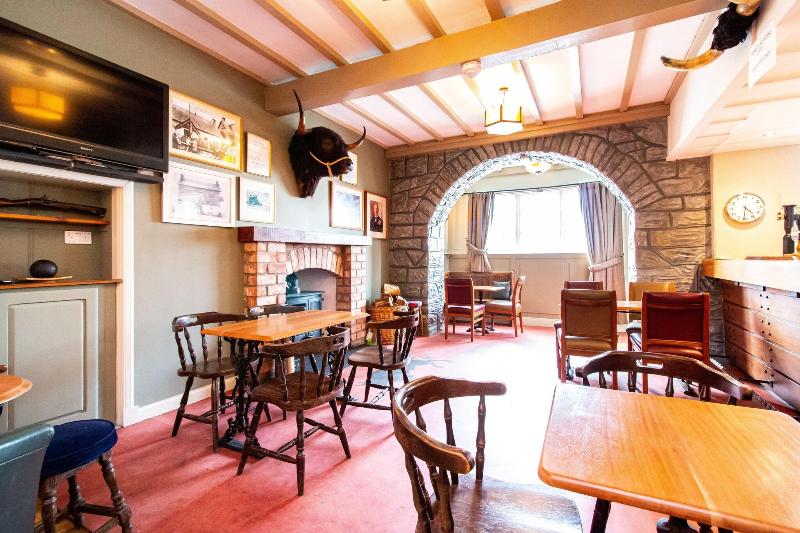 هاستل Black Bull Gartmore