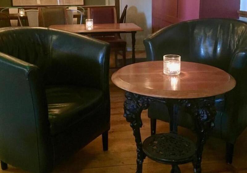 هاستل Black Bull Gartmore