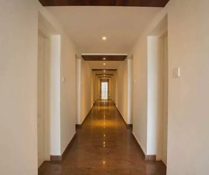 Hotelli Treebo Aptin