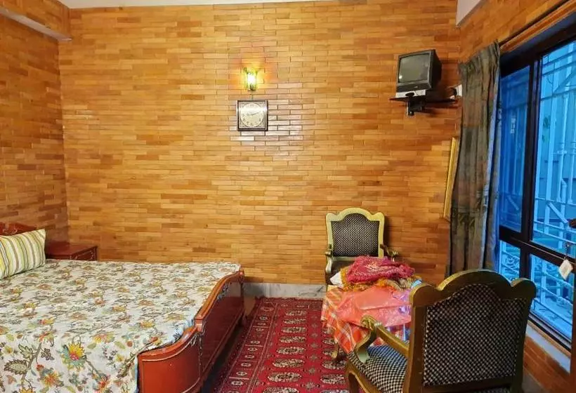 هتل Bhurban Valley Guest House