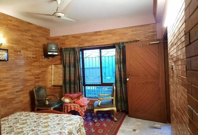 هتل Bhurban Valley Guest House