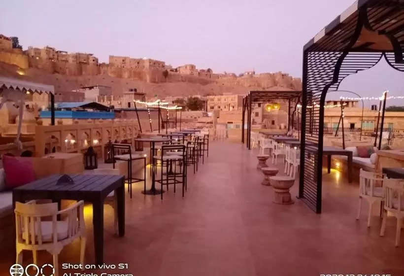Hotelli Grand Khalifa