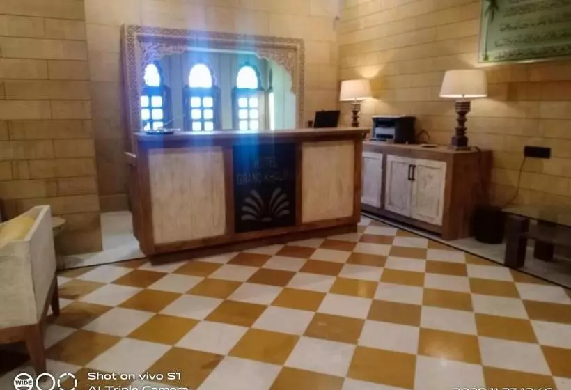 Hotelli Grand Khalifa