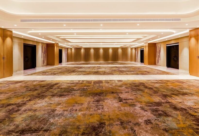 Hotel Lemon Tree Premier Vijayawada