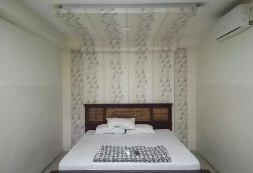 هتل Oyo 90177  Pahlawan