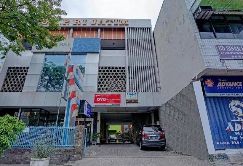 هتل Oyo 90177  Pahlawan