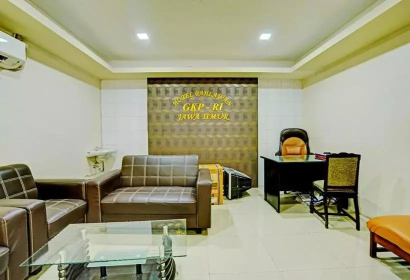 هتل Oyo 90177  Pahlawan