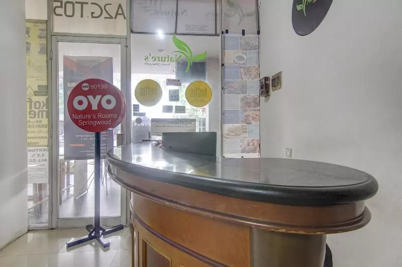 هتل Oyo 90198 Nature S Rooms Springwood