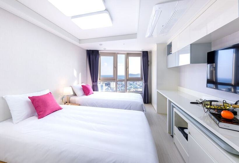 Shin Shin Hotel Seogwipo