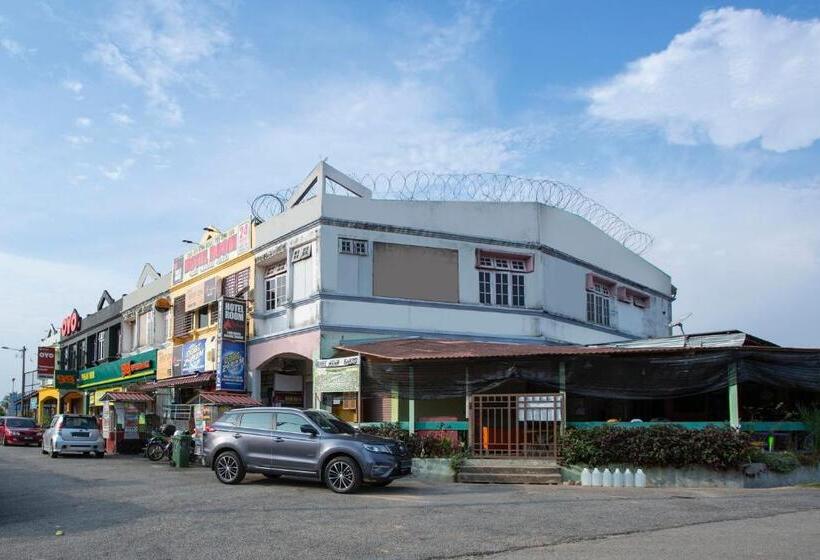 هتل Spot On 90156 Bidara Guest House