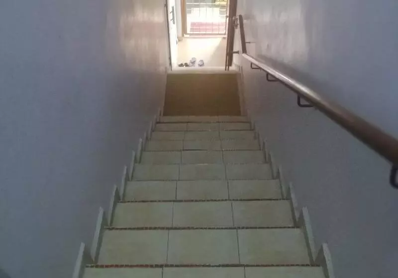 هتل Spot On 90156 Bidara Guest House