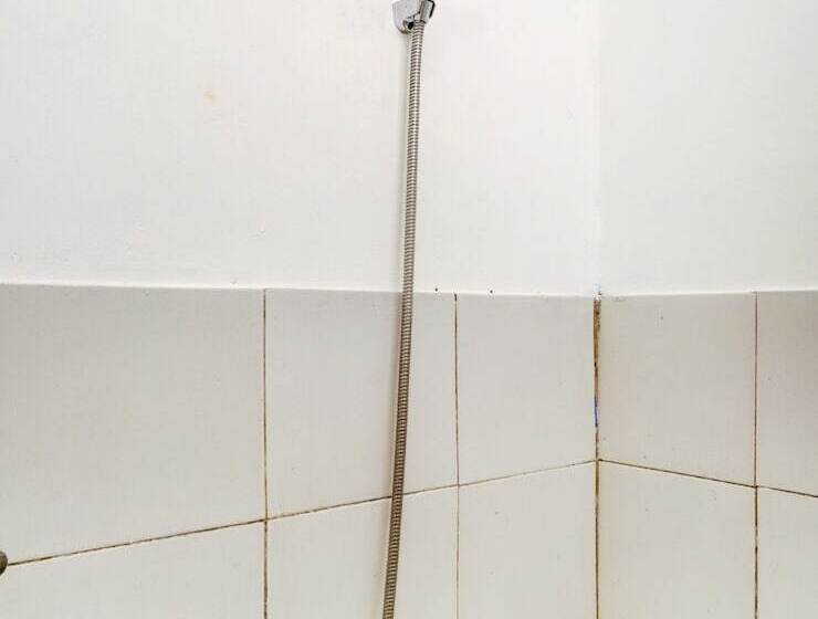 هتل Spot On 90200 Pondok Sabaraya Cileunyi Syariah