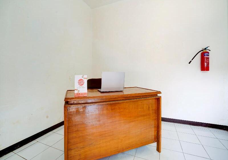 هتل Spot On 90200 Pondok Sabaraya Cileunyi Syariah