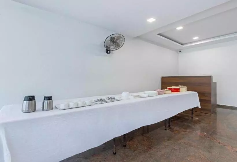 Hotelli Treebo Aptin