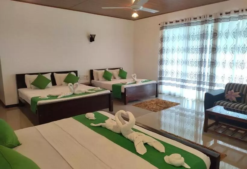 Hotelli Village Mango Resort Yala