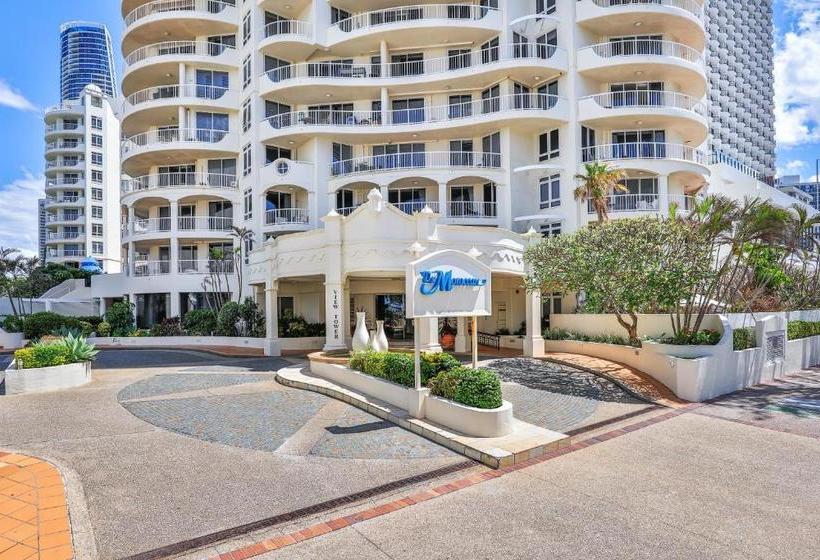 One Lux Stay In Surfers Paradise