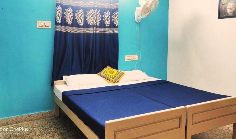 פנסיון Ld Home Stay & Residency Mahabs